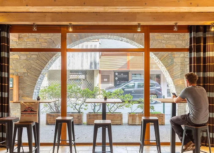 Duplex Centre-ville Avec Piscine Et Wifi - Fr-1-296-395 *