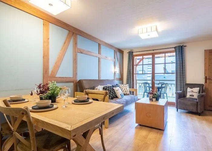 Duplex Centre-ville Avec Piscine Et Wifi - Fr-1-296-395 Apartment